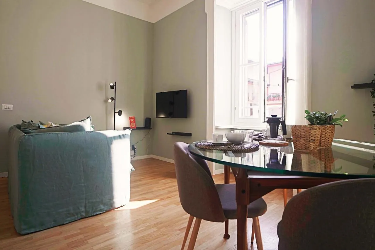 Elegant Apartment near Brera Area Milan Italie