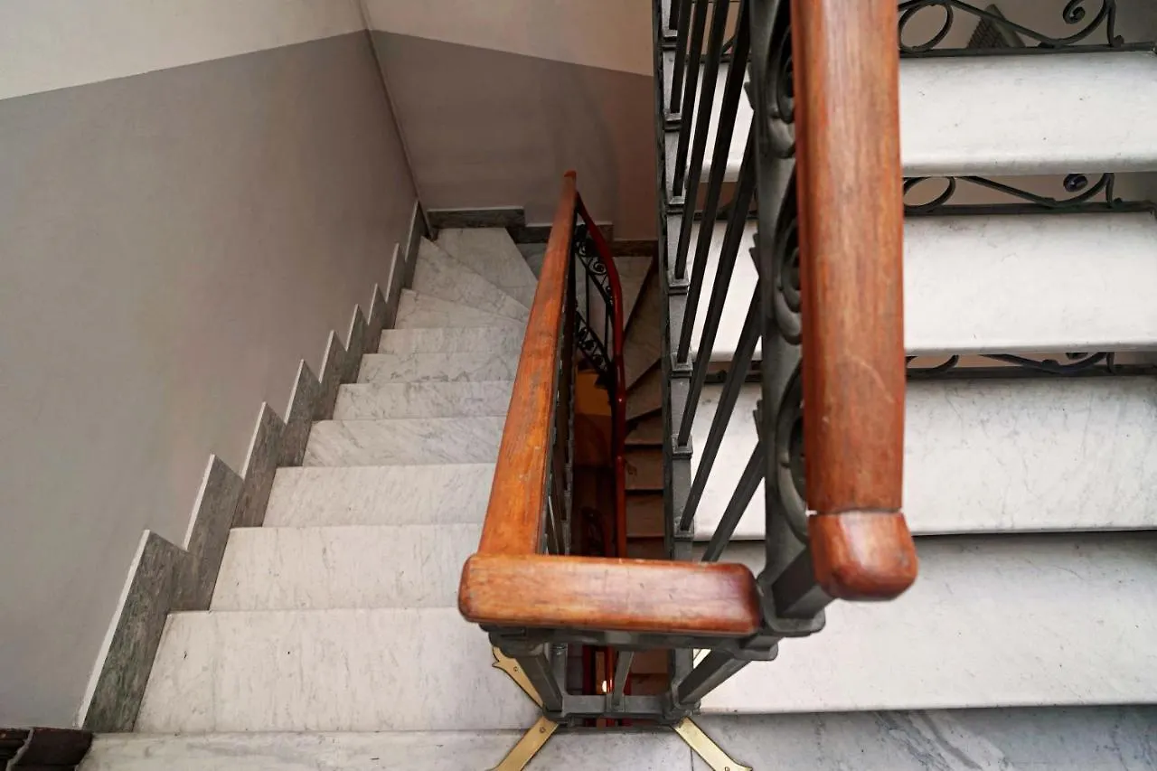 Elegant Apartment near Brera Area Milan 0*,  Italie